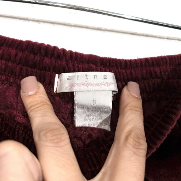 Partners Intimates Maroon Velvet High Rise Pajama Shorts Size Small - Picture 2 of 5